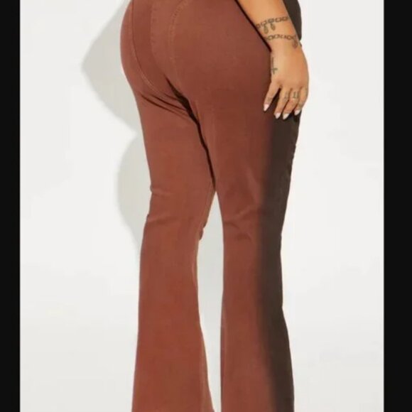 Plus size 22 High Waist Brown Flare Jeans NWT - Picture 2 of 6